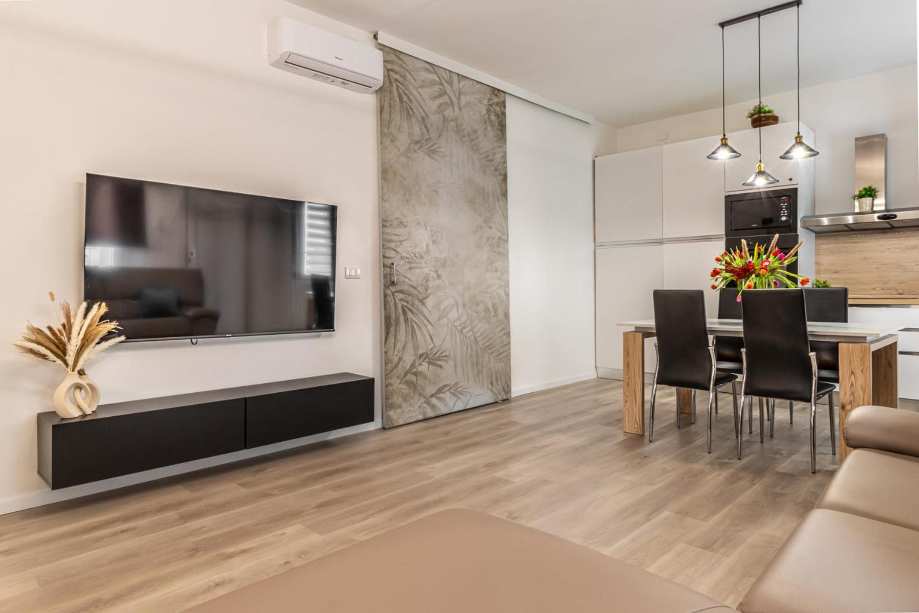 Gigi House Appartamento Piazza Mazzini 300M Dal Mare リド・ディ・イエゾロ エクステリア 写真
