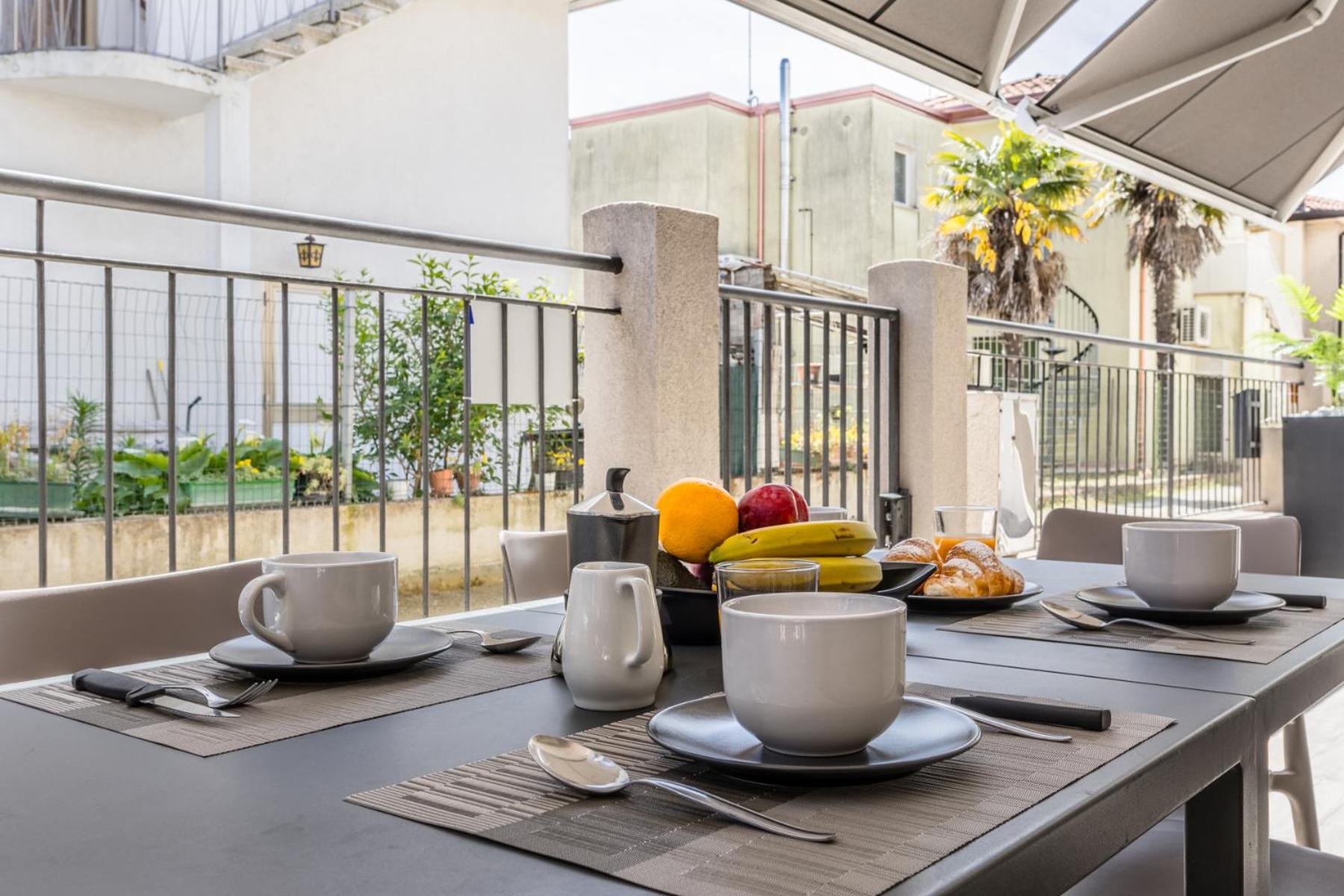 Gigi House Appartamento Piazza Mazzini 300M Dal Mare リド・ディ・イエゾロ エクステリア 写真